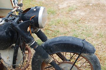 Image showing Old rusty motorbike