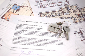 Image showing Keys on mortgage note