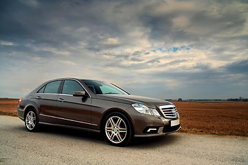 Image showing Front view of a Luxury car