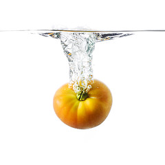 Image showing tomato in water