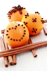 Image showing oranges with cloves