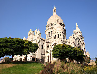 Image showing View up towards the Sacre Coeur Cathedral on Montmartre