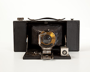 Image showing Ancient Camera in front view