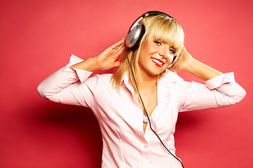 Image showing Listening music 2