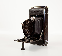 Image showing Ancient Camera in side view