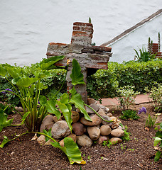 Image showing Old brick cross in Mission