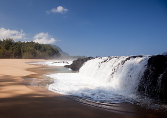 Image showing Waves over rocks on Lumahai