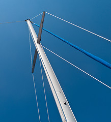 Image showing Mast and rigging on yacht