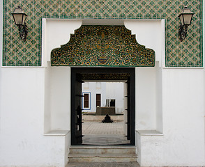 Image showing Entrance to Fort in Abu Dhabi