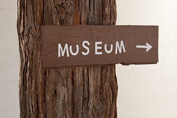 Image showing Handmade sign to museum