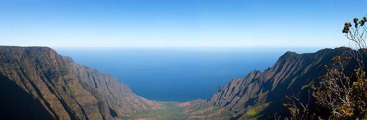 Image showing Panorama of Kalalua valley