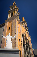 Image showing Statue of Christ in front of Mazatlan Church