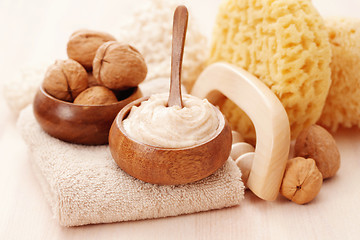 Image showing walnut body scrub