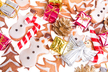 Image showing ginger snowmen with christmas decoration