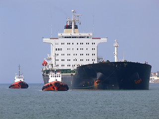 Image showing Ship Towage 1