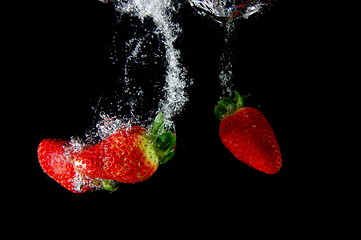 Image showing strawberry in water