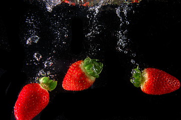 Image showing strawberry in water