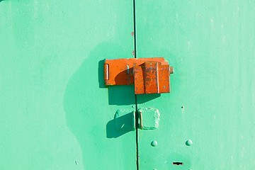 Image showing lock on a metal door