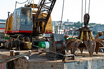 Image showing Big crane on strange machine