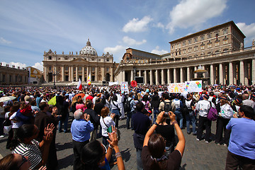 Image showing Vatican pilgrims