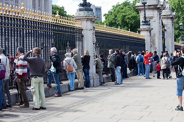 Image showing Tourists at the Buckingham Palace, London, UK