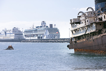 Image showing Old and modern ships in Arrecife, Lanzarote, Canary Islands