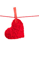 Image showing single thread heart