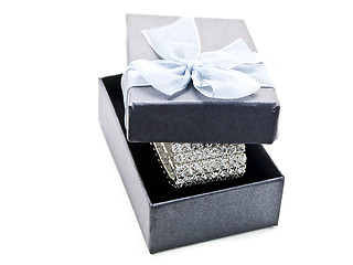 Image showing gift box with jewellery