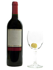 Image showing red wine with wineglasses and grape