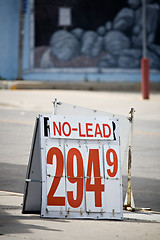 Image showing gas sign no lead