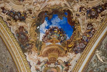 Image showing Wall decoration in the Main Hall of Dolmabahche Palace