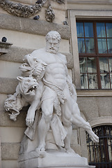 Image showing Statue - fighting with wolves