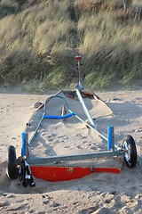 Image showing beached boat 