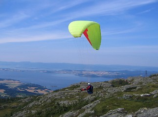 Image showing Paragliding