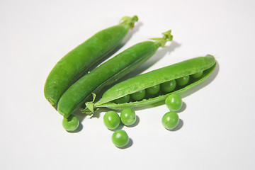Image showing Fresh green peas