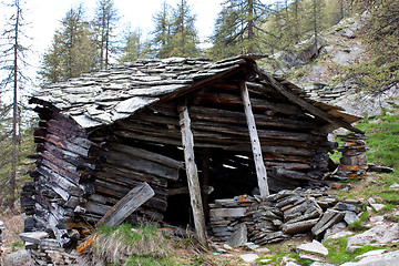 Image showing Alpine old house