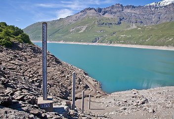 Image showing Dam water level measurement