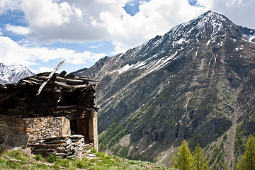 Image showing Alpine old house