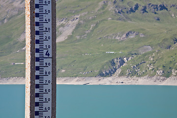 Image showing Dam water level measurement