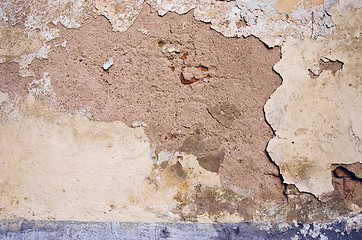 Image showing Ancient crumbled wall background.