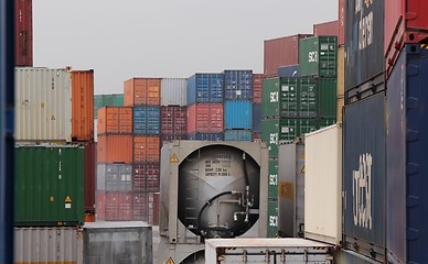 Image showing  Container reloading site 3