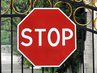 Image showing sign STOP on gate