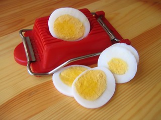 Image showing Egg and egg slicer