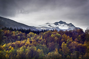 Image showing Høytind