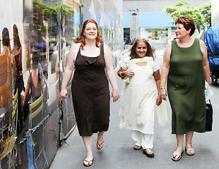 Image showing Women on a shopping trip