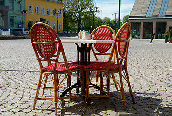 Image showing Outdoor restaurant table