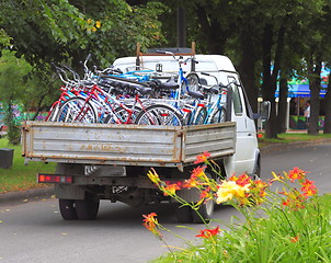 Image showing bikes on the car