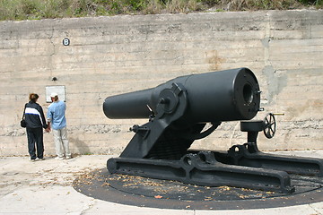 Image showing Cannon and couple at Fort Desoto Florida