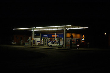 Image showing Statoil station at night