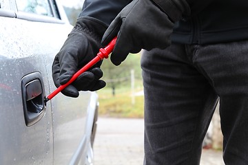 Image showing Car theft with screwdriver 3